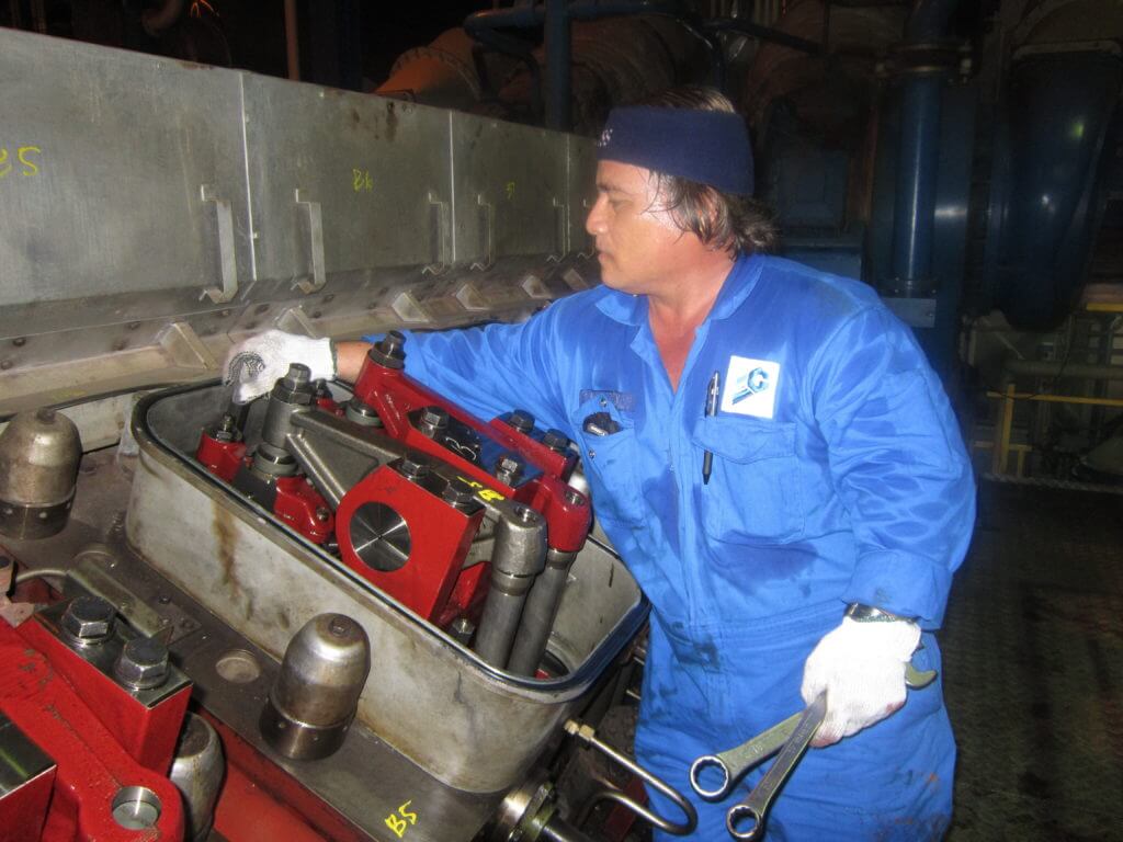 Installation of cylinder head