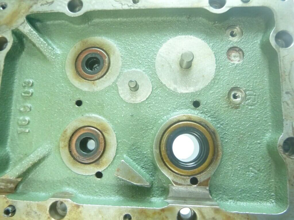 Goltens found hardened oil seals on the Woodward UG15D governor front panel