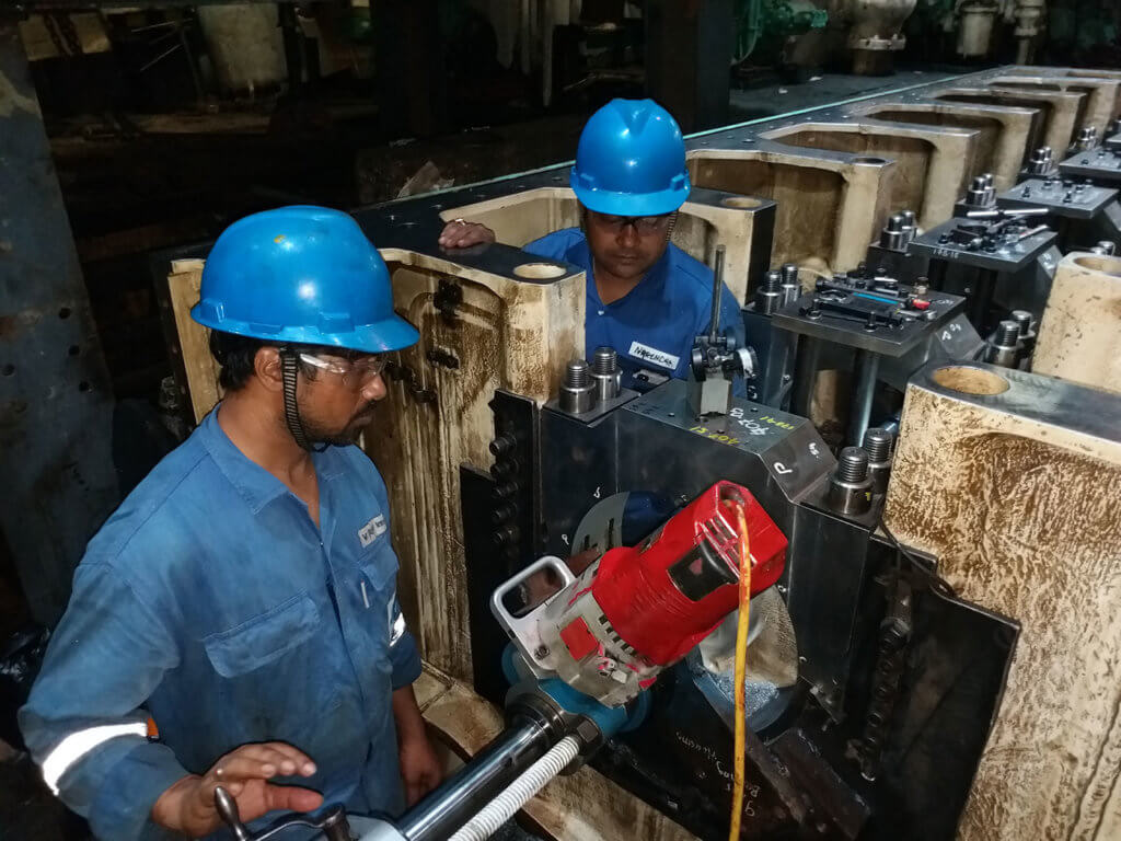 Crankshaft replacement, MAN 6L35MC crankshaft, diesel engine line boring, engine block repair, engine laser alignment, MAN 6L35MC repair