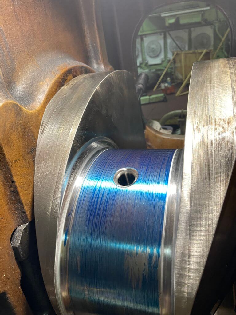 Goltens Blue fitting of crankpin journal surface on Wartsila W6L32 to verify proper contact