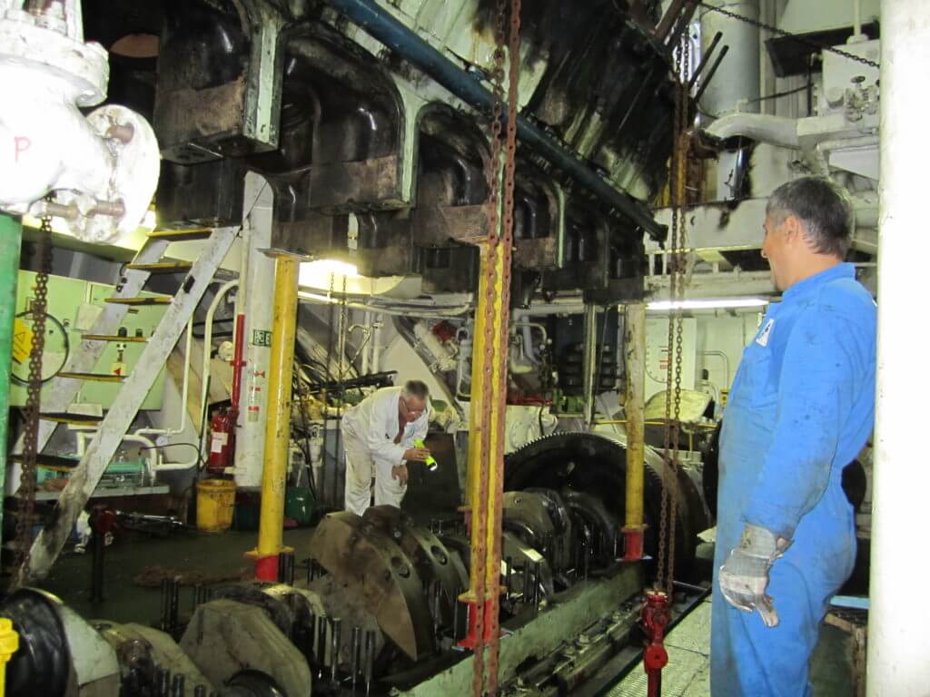 Deutz Engine crankshaft replacement