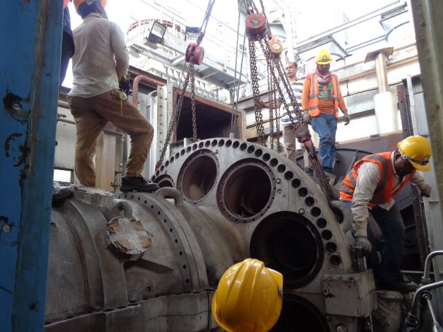 Removal of GE Frame 6 gas turbine casing