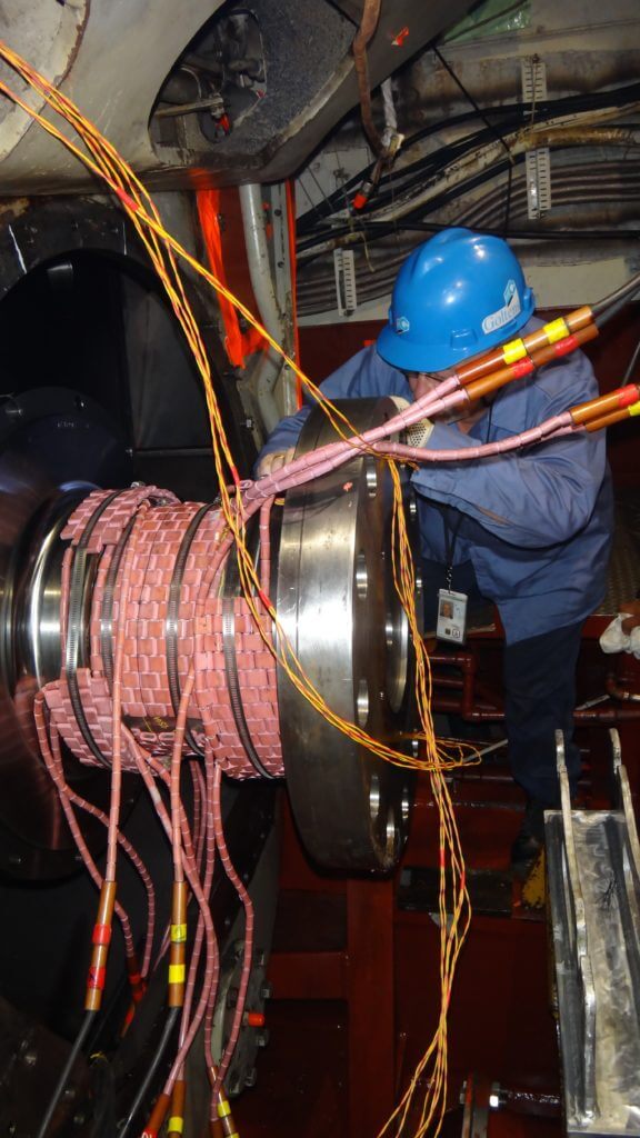 Goltens technicians Installing annealing equipment