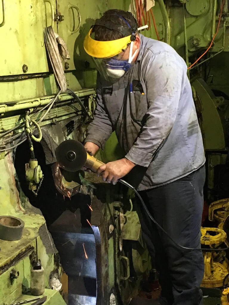 Cropping the damaged section of the engine block before metal stitching