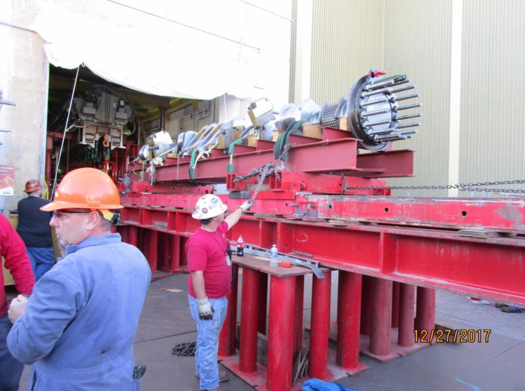 Removal of damaged Cooper Bessemer crankshaft from plant