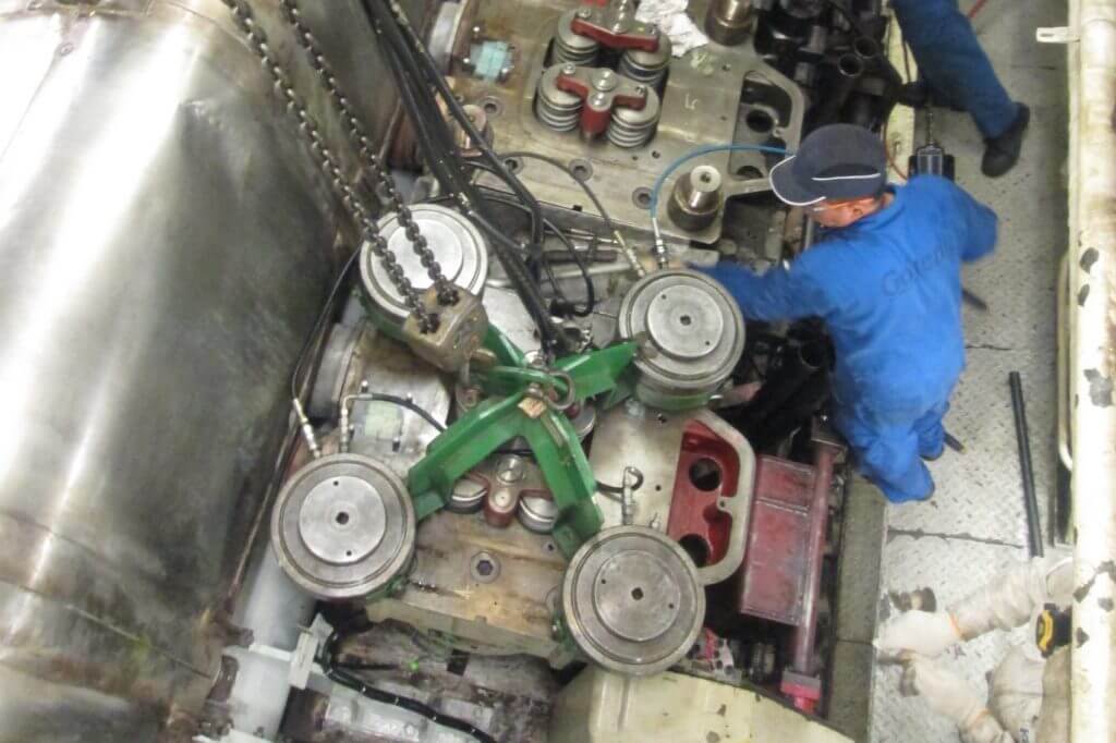 Installation of Wartsila 12V46B cylinder heads