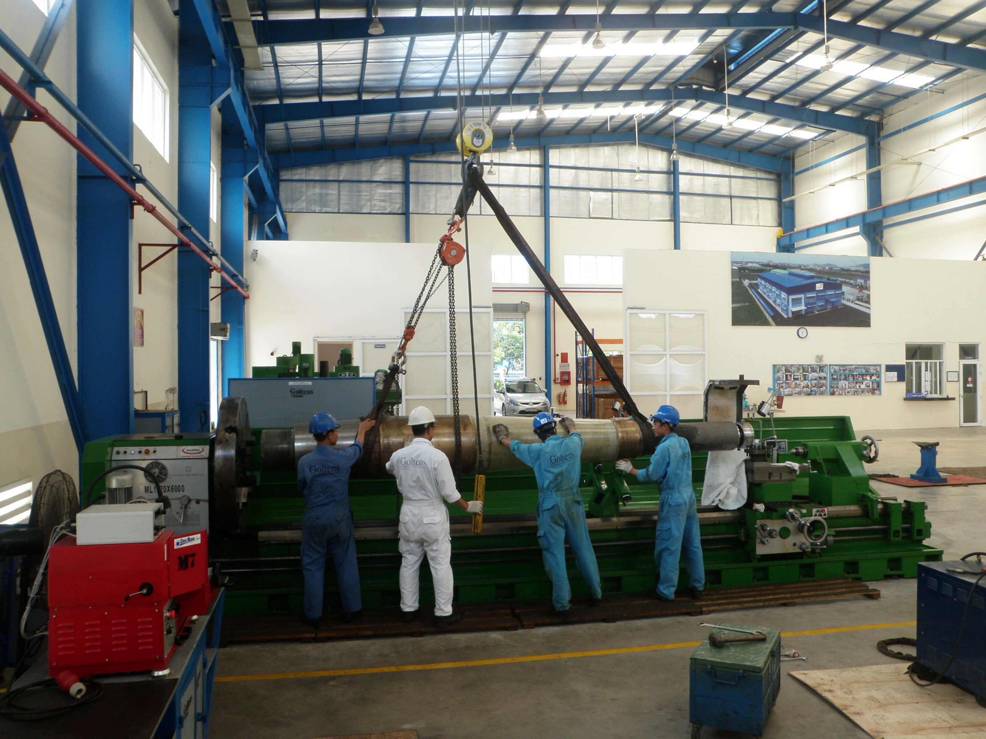 Rigging damaged shaft into position in Goltens’ workshop